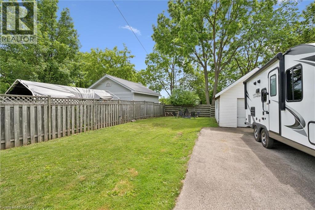 250 St George Street E, Fergus, Ontario  N1M 1K4 - Photo 32 - 40840957