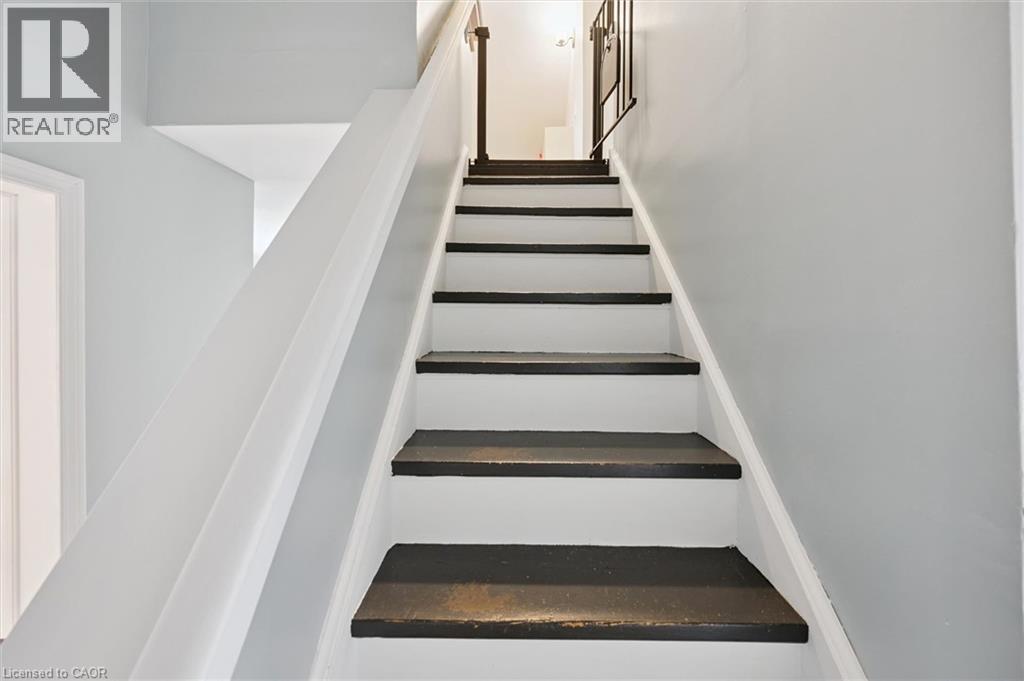 250 St George Street E, Fergus, Ontario  N1M 1K4 - Photo 20 - 40840957