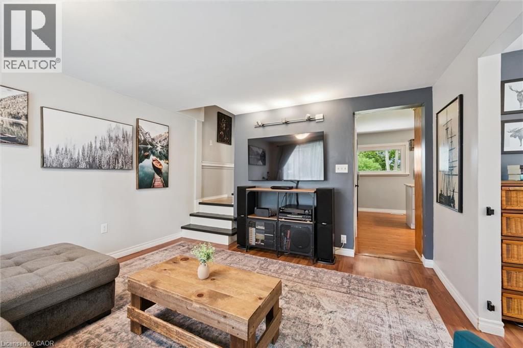 250 St George Street E, Fergus, Ontario  N1M 1K4 - Photo 10 - 40840957
