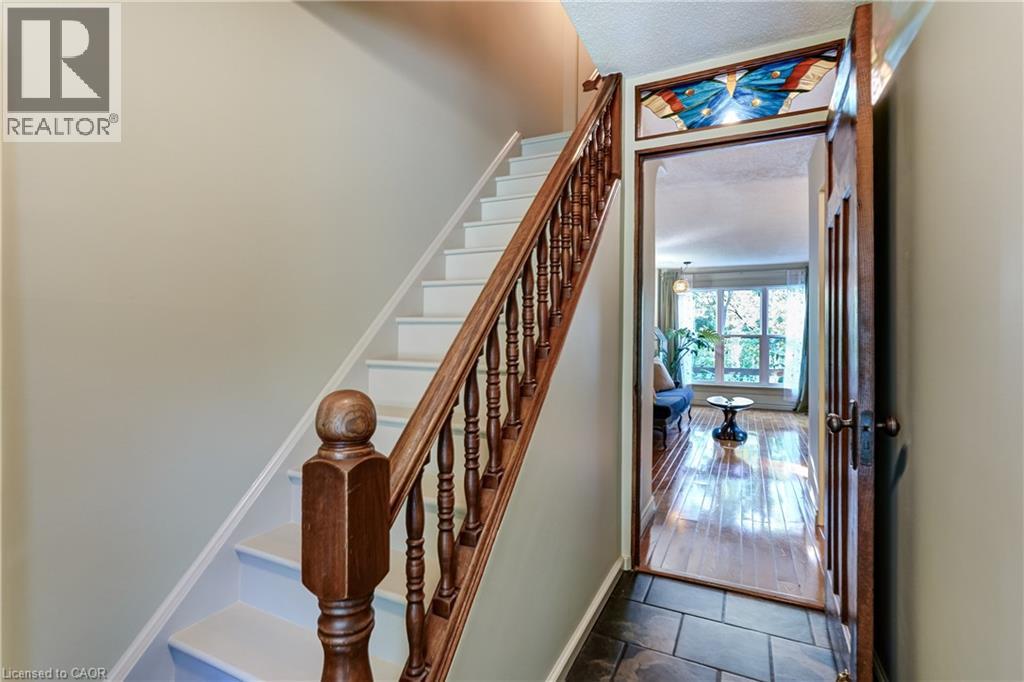 148 St Andrews Drive, Hamilton, Ontario  L8K 6C3 - Photo 5 - 40850835