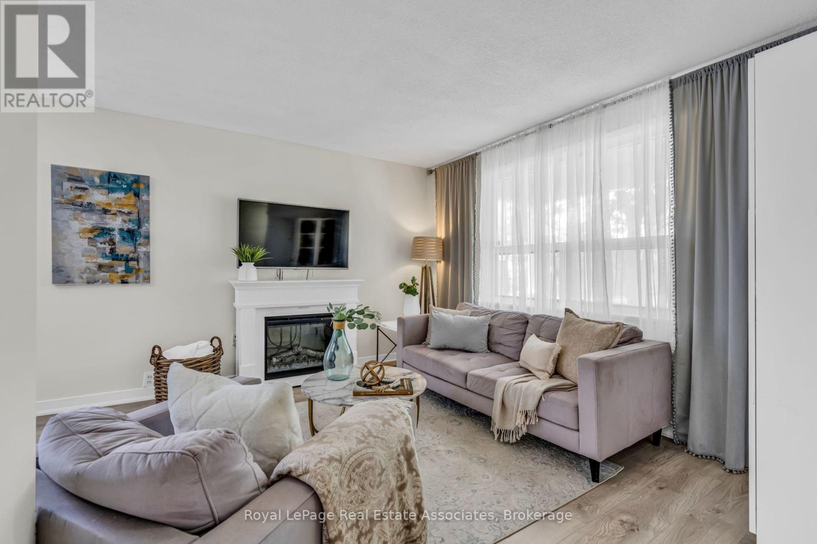62 Rowntree Avenue, Toronto, Ontario  M6N 1R9 - Photo 10 - W13687202
