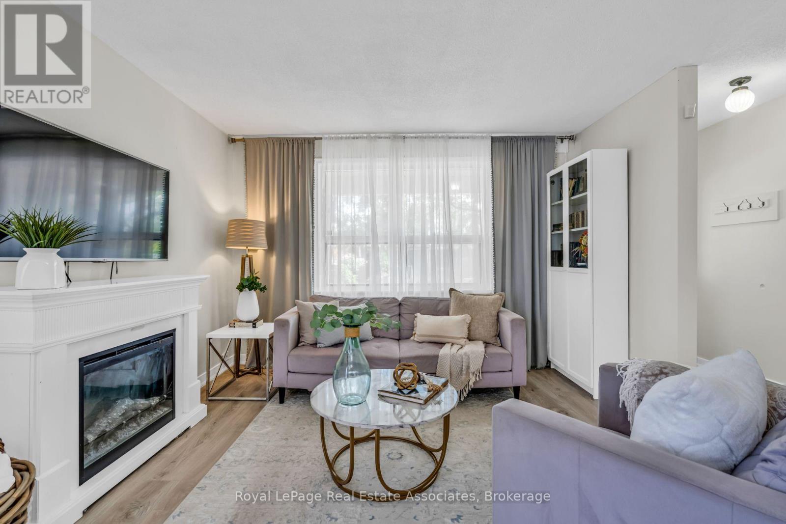 62 Rowntree Avenue, Toronto, Ontario  M6N 1R9 - Photo 12 - W13687202