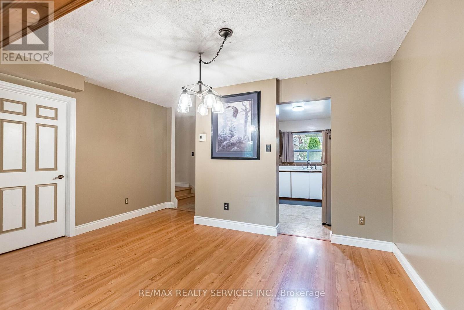 23 Scottsdale Court, Brampton, Ontario  L6W 3R8 - Photo 21 - W13687218