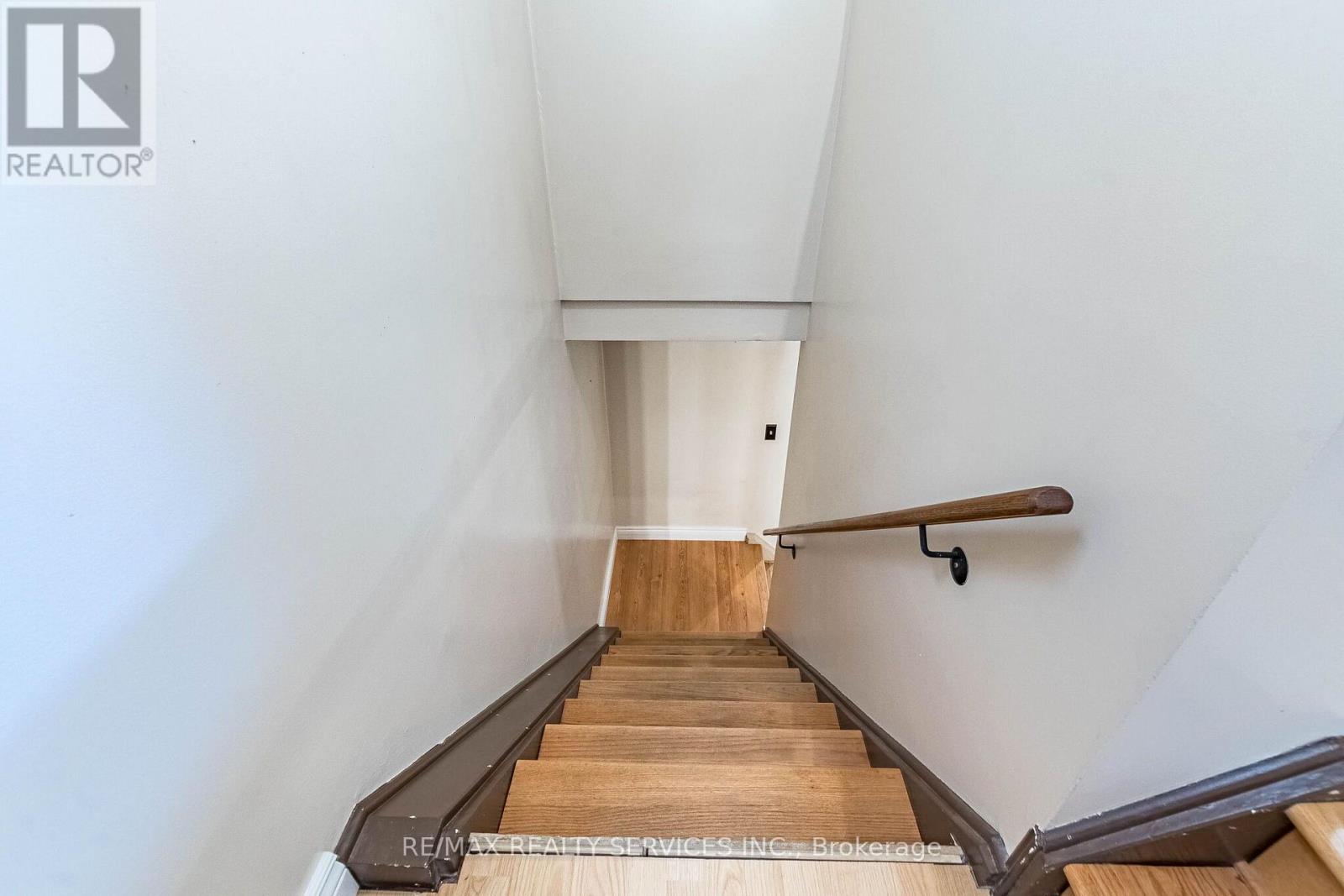 23 Scottsdale Court, Brampton, Ontario  L6W 3R8 - Photo 23 - W13687218