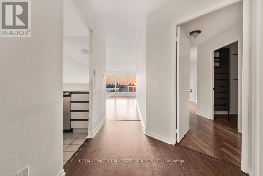 2105 - 2269 Lake Shore Boulevard W, Toronto, Ontario  M8V 3X6 - Photo 15 - W13687238