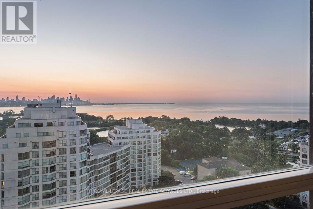 2105 - 2269 Lake Shore Boulevard W, Toronto, Ontario  M8V 3X6 - Photo 2 - W13687238