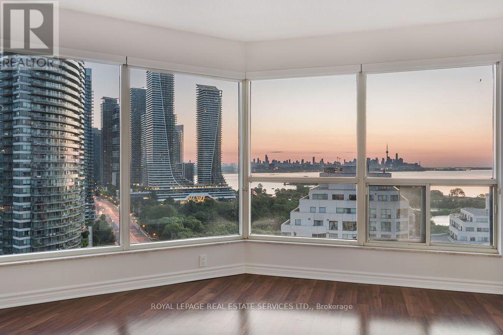 2105 - 2269 Lake Shore Boulevard W, Toronto, Ontario  M8V 3X6 - Photo 3 - W13687238