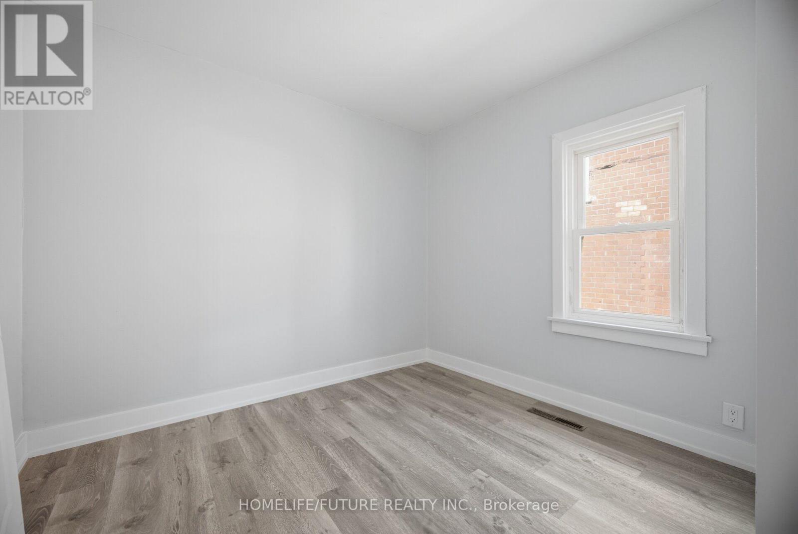 33 Brock Street, Halton Hills, Ontario  L7J 1N3 - Photo 22 - W13687244
