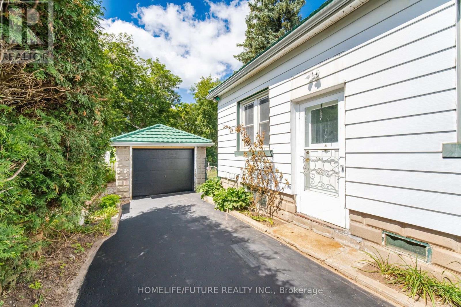 33 Brock Street, Halton Hills, Ontario  L7J 1N3 - Photo 26 - W13687244