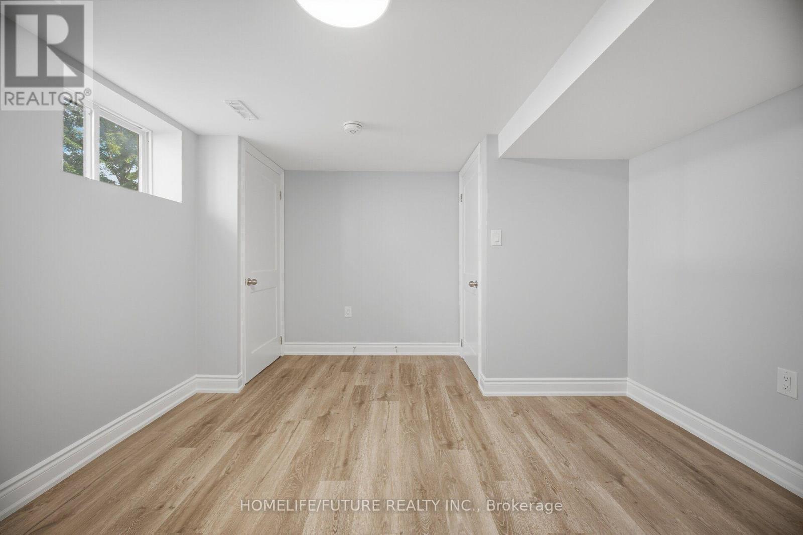 33 Brock Street, Halton Hills, Ontario  L7J 1N3 - Photo 36 - W13687244