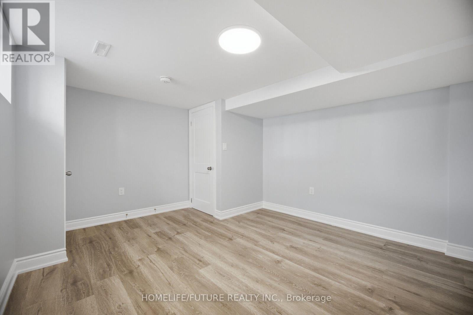 33 Brock Street, Halton Hills, Ontario  L7J 1N3 - Photo 37 - W13687244