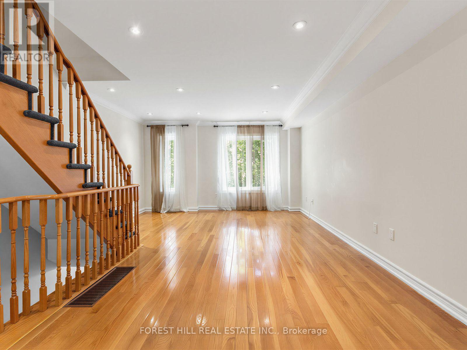 37 Birdstone Crescent, Toronto, Ontario  M6N 5H5 - Photo 11 - W13687270