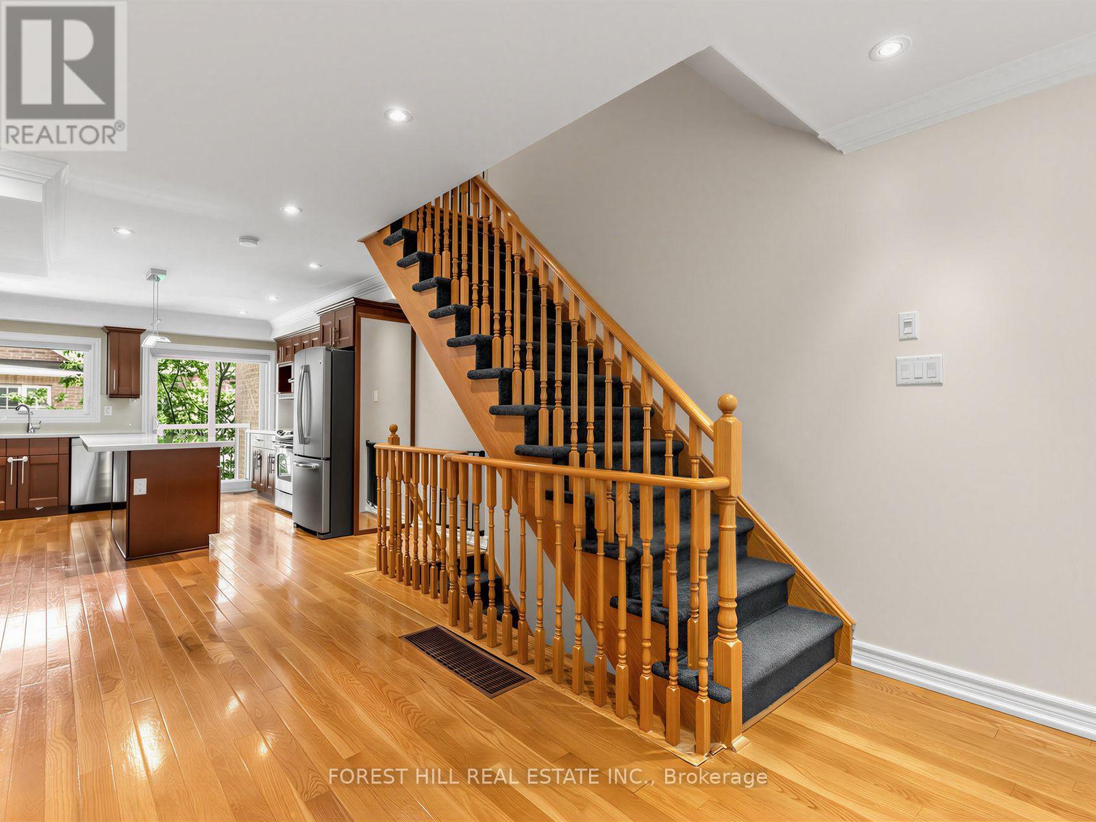 37 Birdstone Crescent, Toronto, Ontario  M6N 5H5 - Photo 15 - W13687270