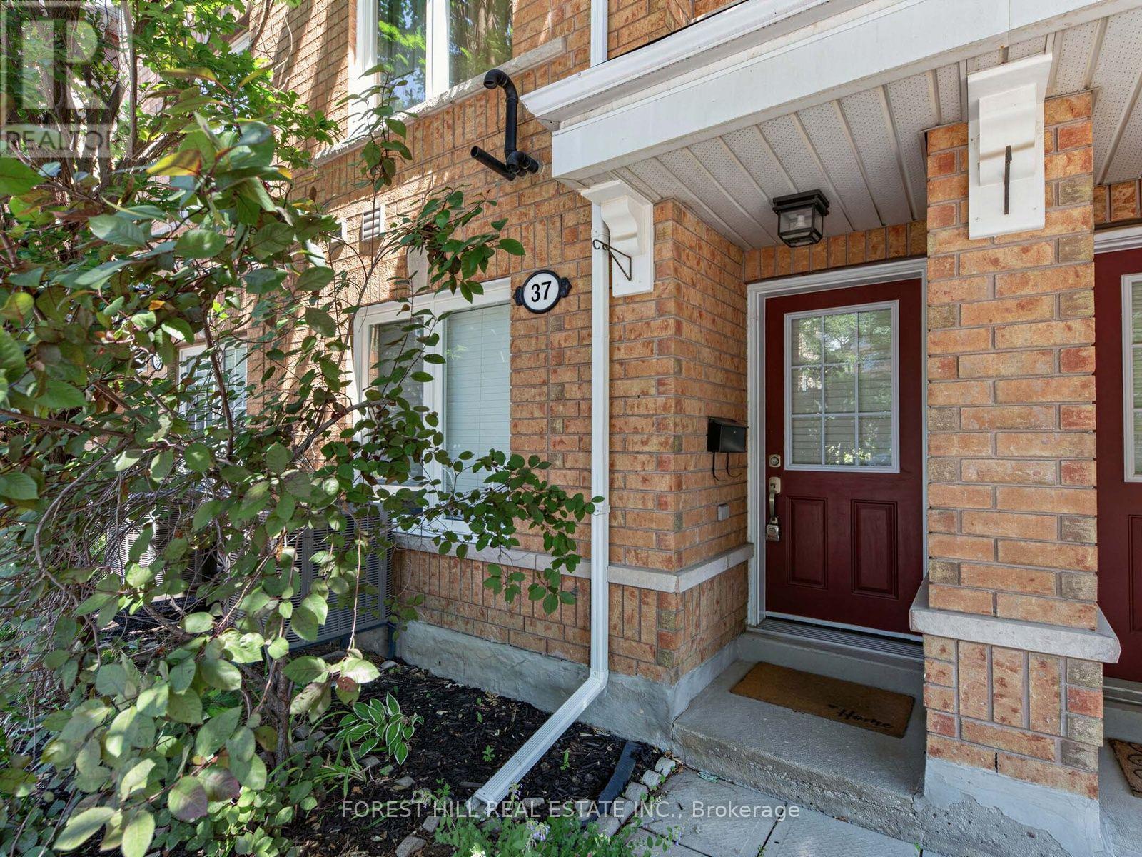 37 Birdstone Crescent, Toronto, Ontario  M6N 5H5 - Photo 2 - W13687270