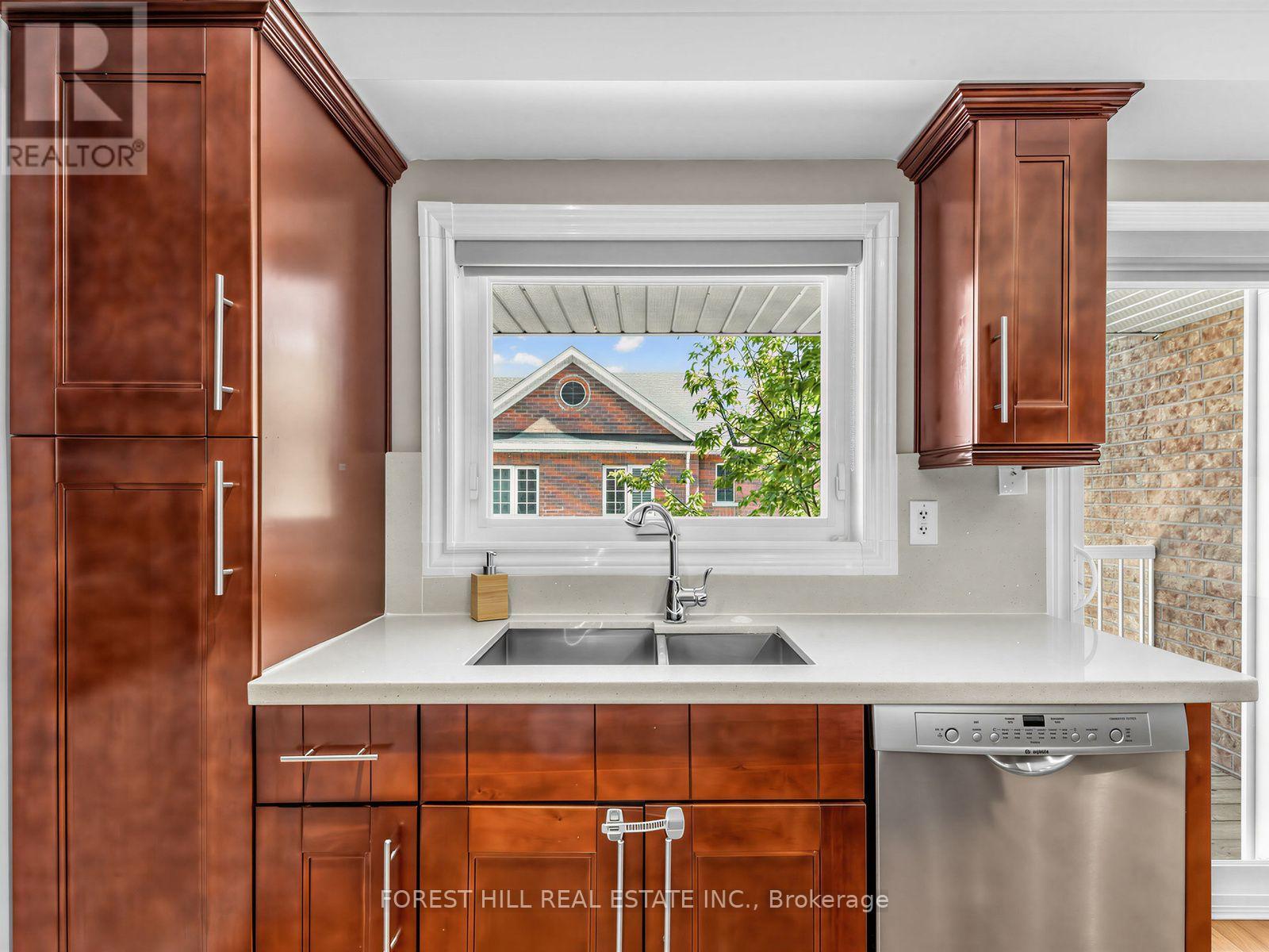 37 Birdstone Crescent, Toronto, Ontario  M6N 5H5 - Photo 21 - W13687270