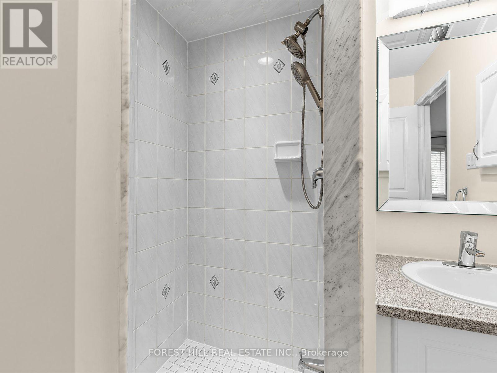 37 Birdstone Crescent, Toronto, Ontario  M6N 5H5 - Photo 30 - W13687270