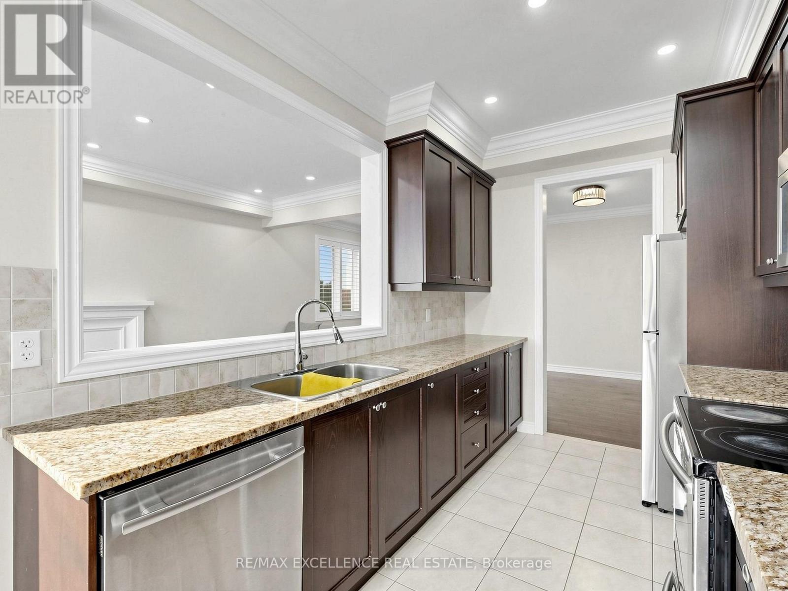 61 Campwood Crescent, Brampton, Ontario  L6P 3S8 - Photo 14 - W13687294