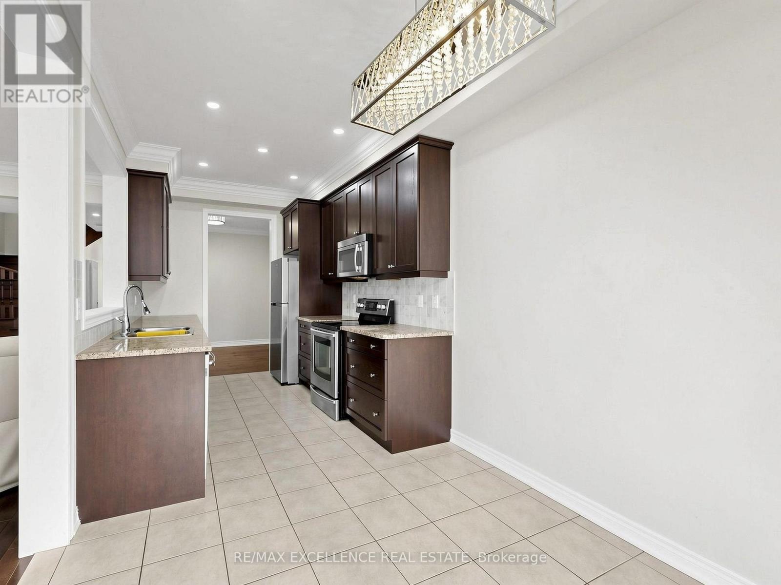 61 Campwood Crescent, Brampton, Ontario  L6P 3S8 - Photo 19 - W13687294