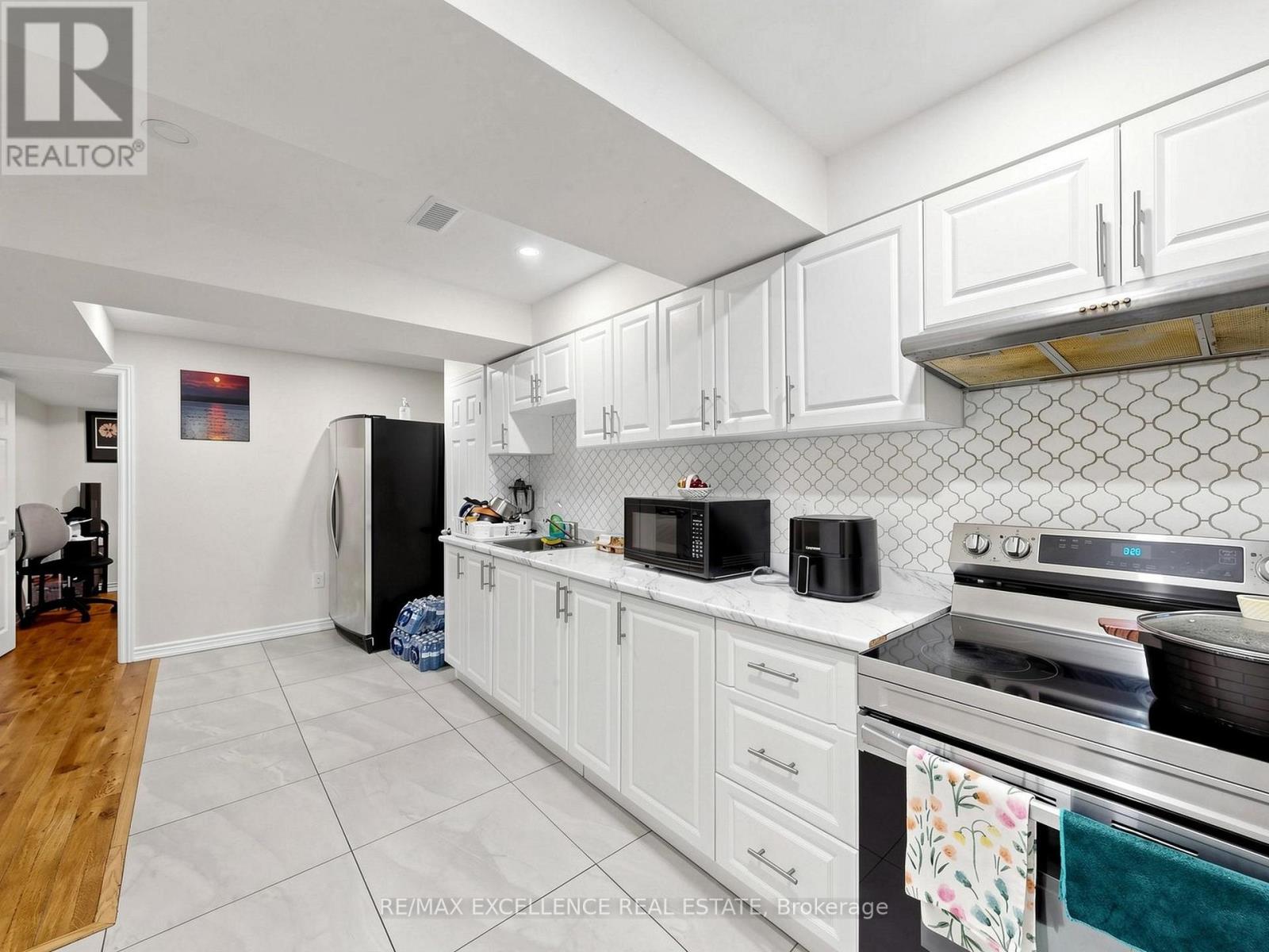 61 Campwood Crescent, Brampton, Ontario  L6P 3S8 - Photo 42 - W13687294