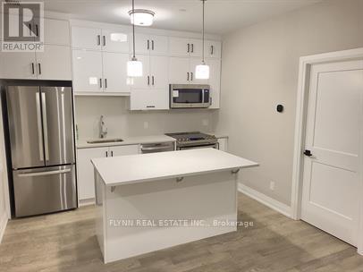 221 - 3265 CARDING MILL TRAIL, Oakville, Ontario