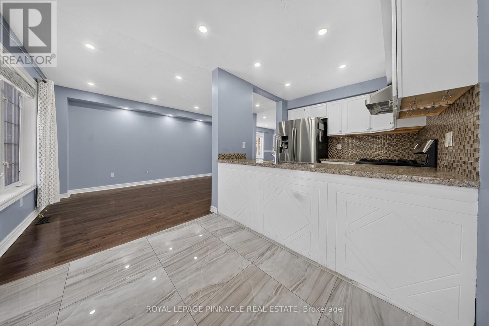 23 Prince Crescent, Brampton, Ontario  L7A 2C9 - Photo 14 - W13687352