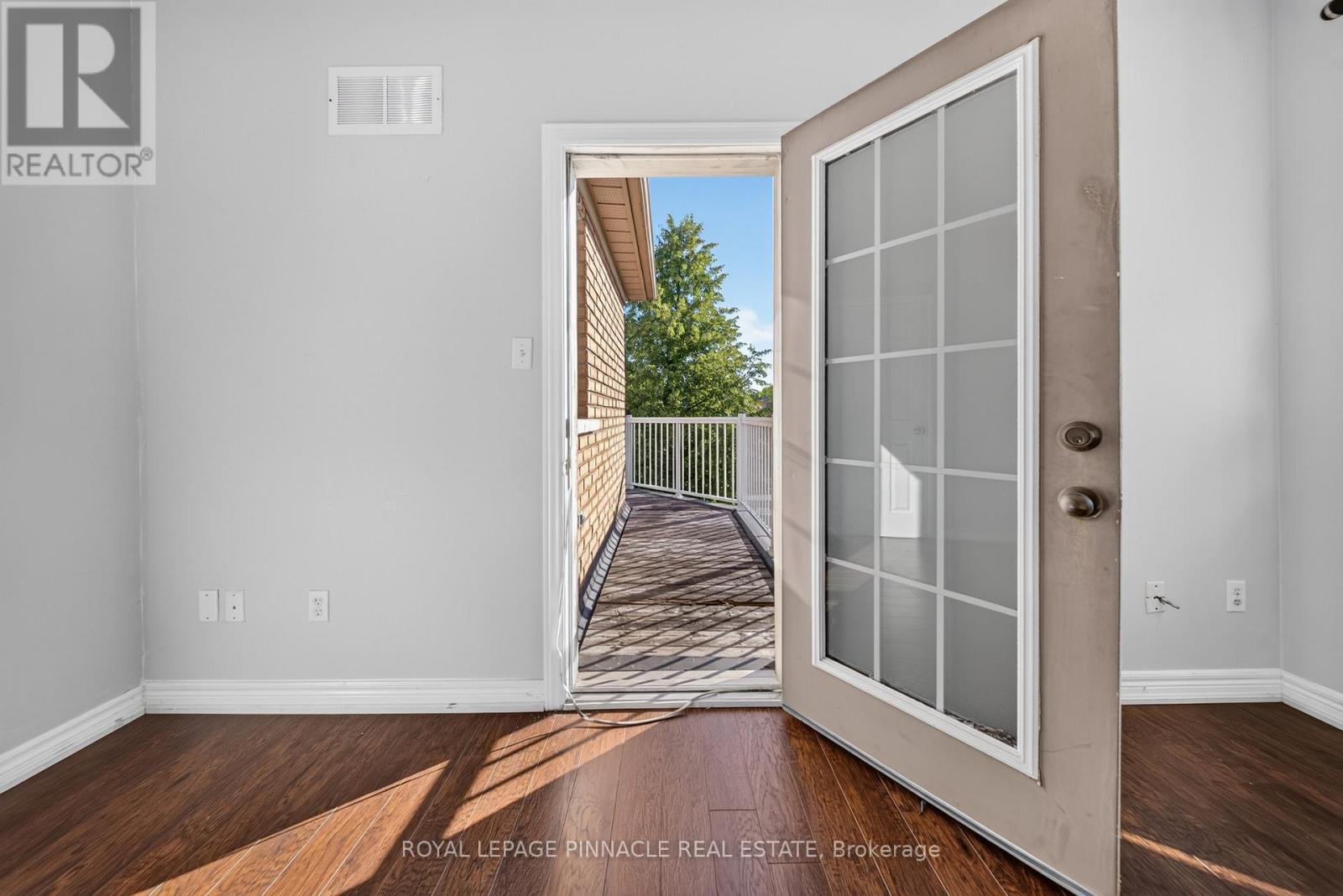 23 Prince Crescent, Brampton, Ontario  L7A 2C9 - Photo 20 - W13687352