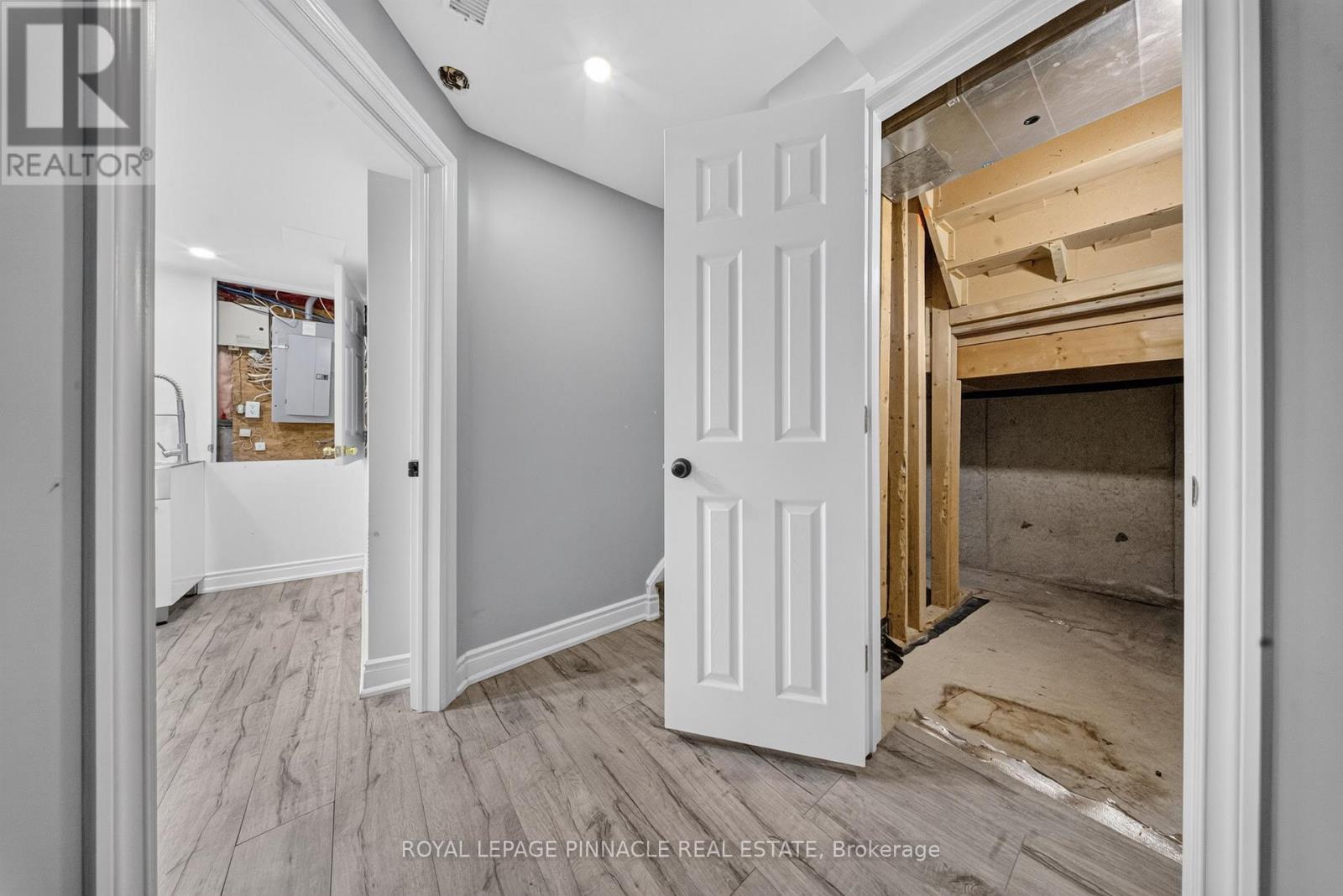 23 Prince Crescent, Brampton, Ontario  L7A 2C9 - Photo 47 - W13687352