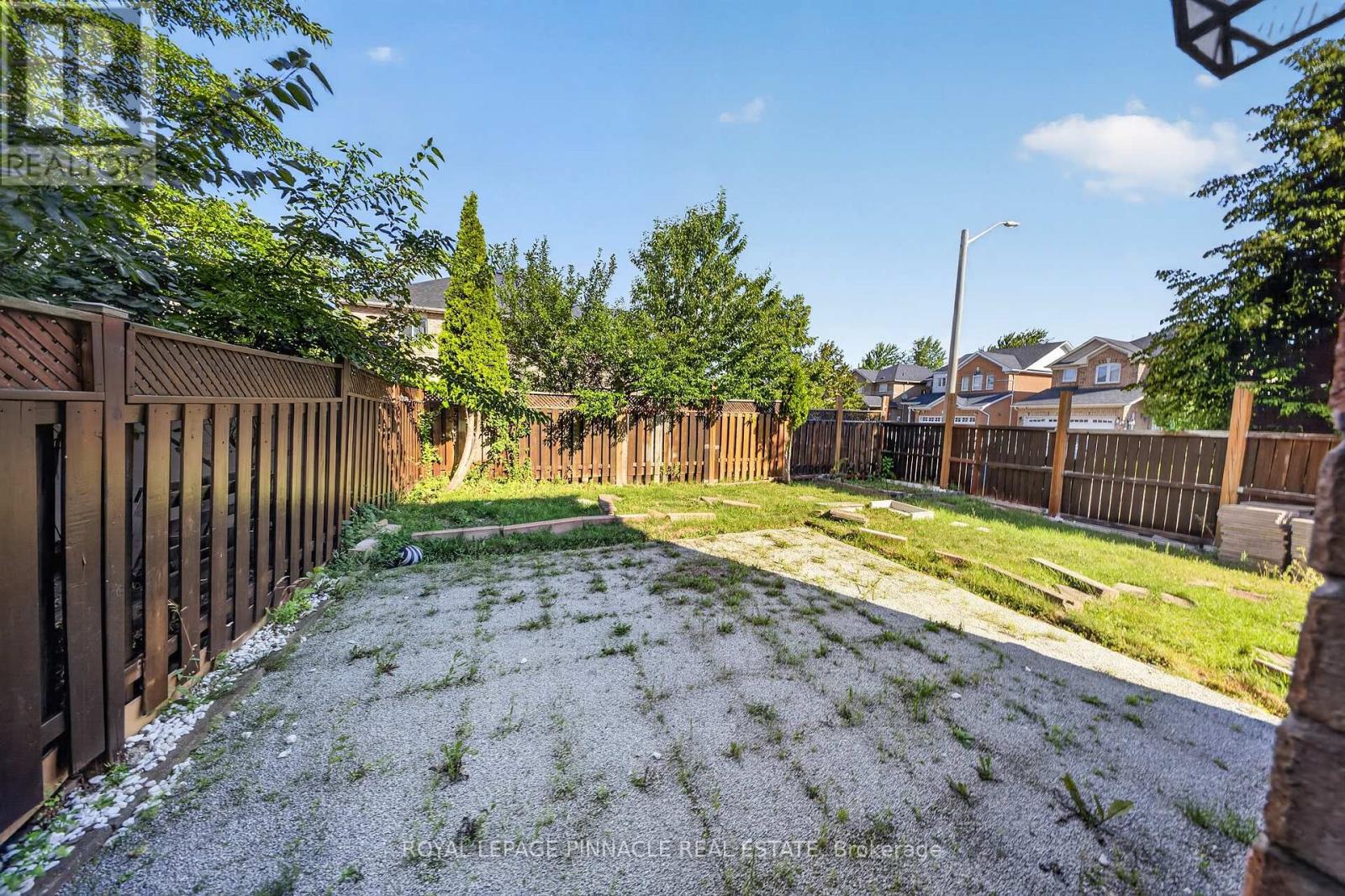 23 Prince Crescent, Brampton, Ontario  L7A 2C9 - Photo 49 - W13687352