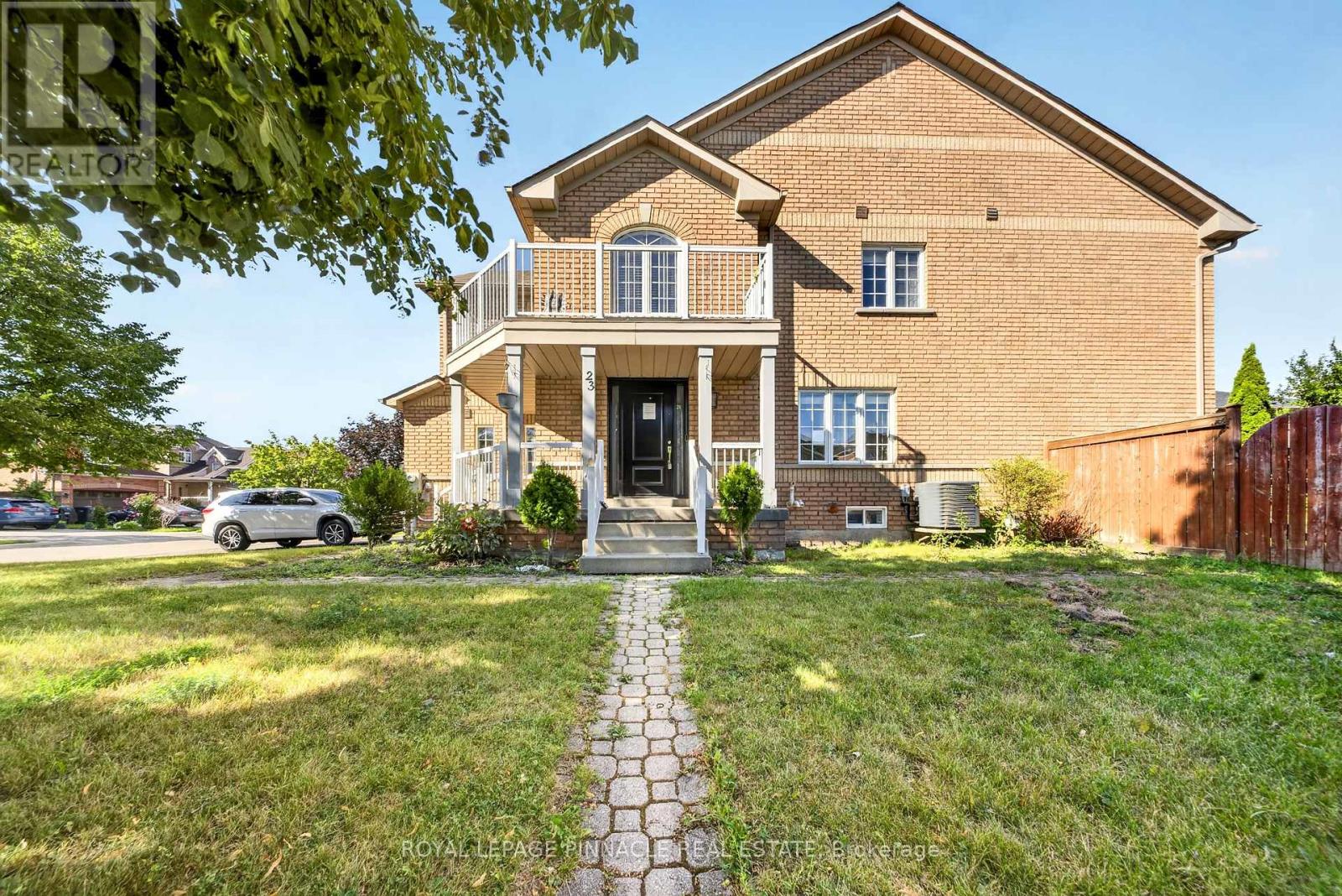 23 Prince Crescent, Brampton, Ontario  L7A 2C9 - Photo 5 - W13687352