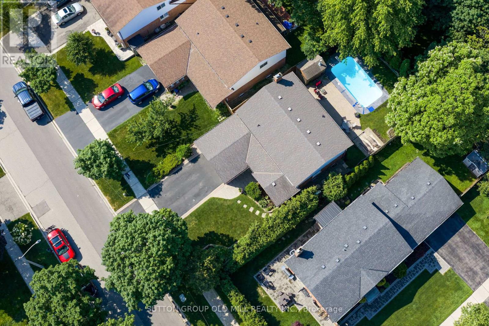 853 Kowal Drive, Mississauga, Ontario  L5H 3T3 - Photo 4 - W13687358