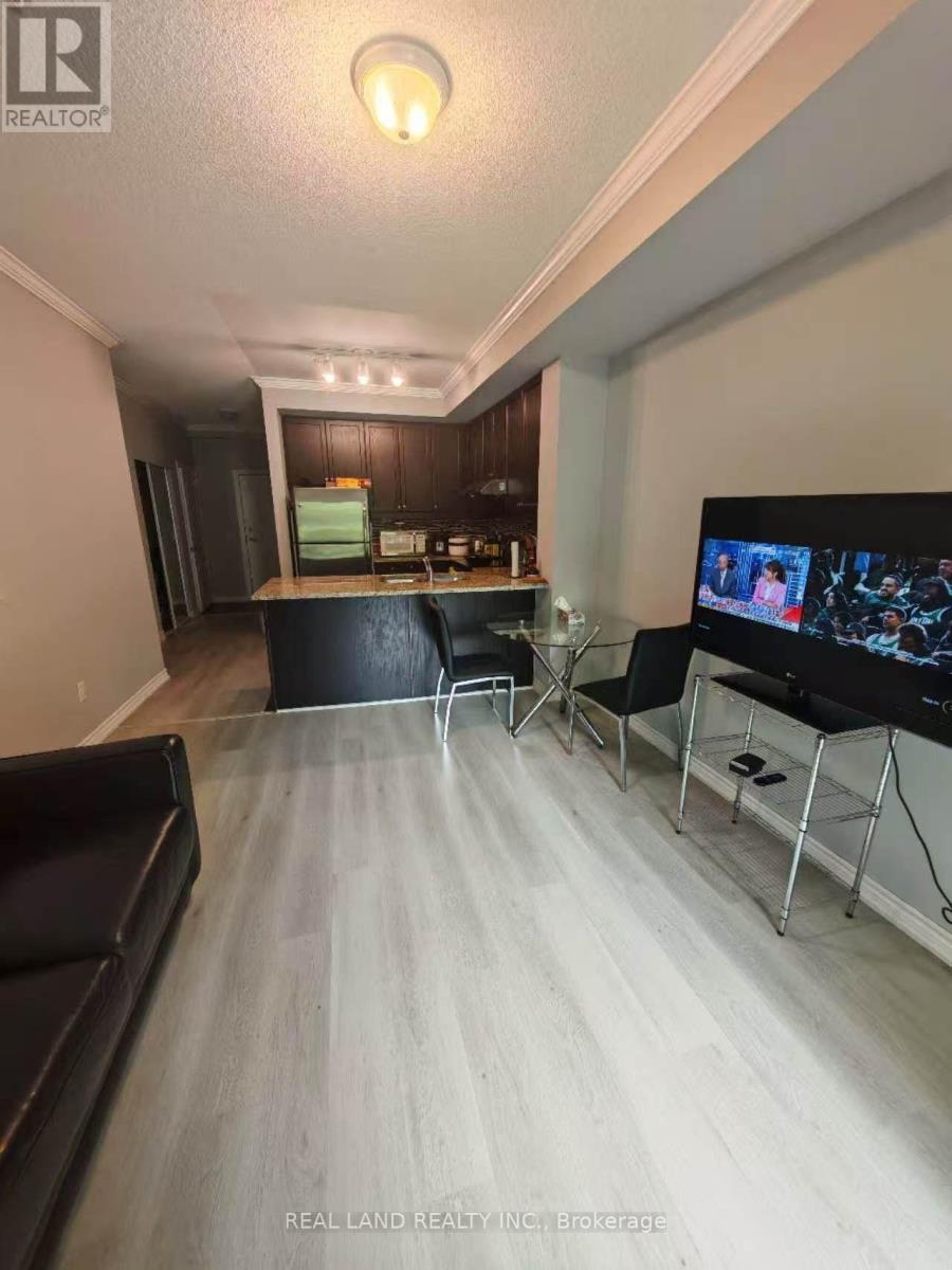 127 - 570 Lolita Gardens, Mississauga, Ontario  L5A 0A1 - Photo 4 - W13687390