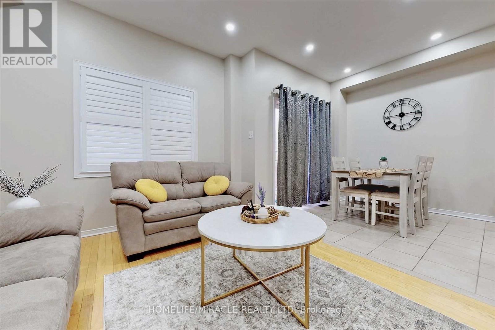 3258 Angel Pass Drive, Mississauga, Ontario  L5M 7J7 - Photo 19 - W13687424