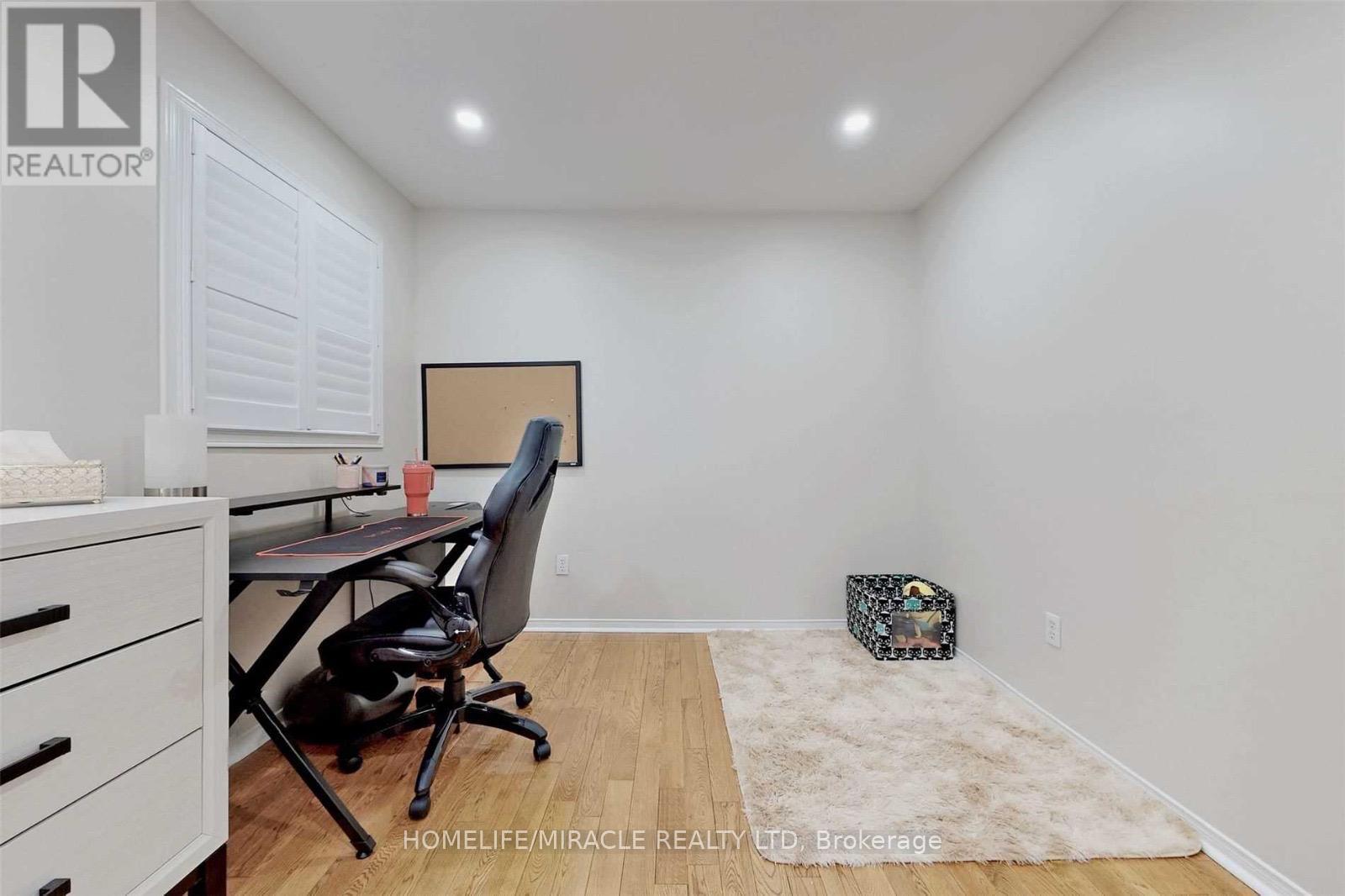 3258 Angel Pass Drive, Mississauga, Ontario  L5M 7J7 - Photo 22 - W13687424