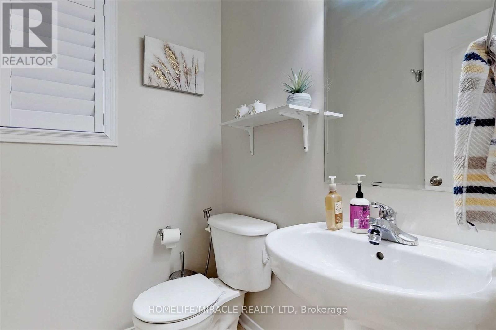 3258 Angel Pass Drive, Mississauga, Ontario  L5M 7J7 - Photo 30 - W13687424