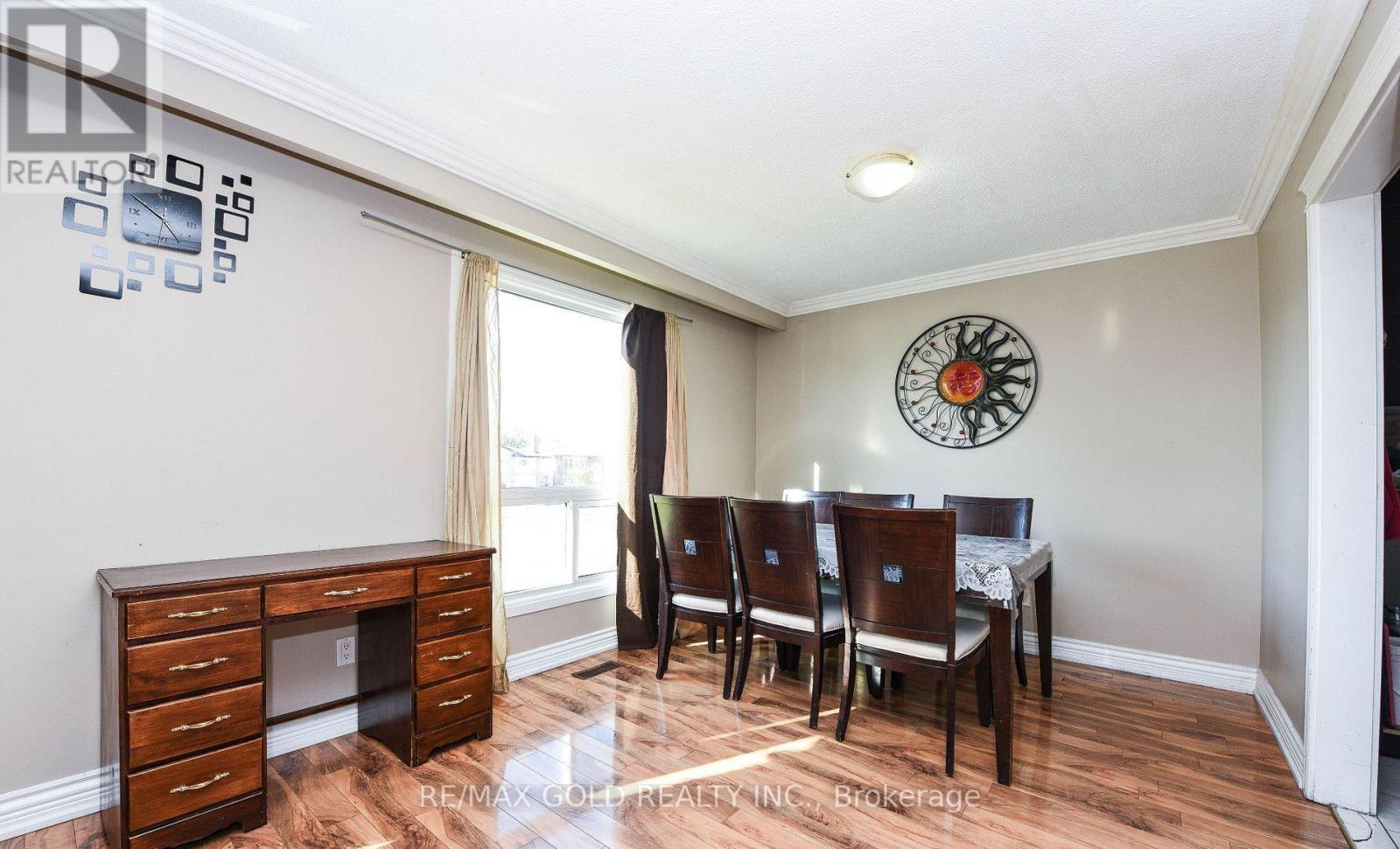 3630 Brandon Gate Drive, Mississauga, Ontario  L4T 3E5 - Photo 10 - W13687438