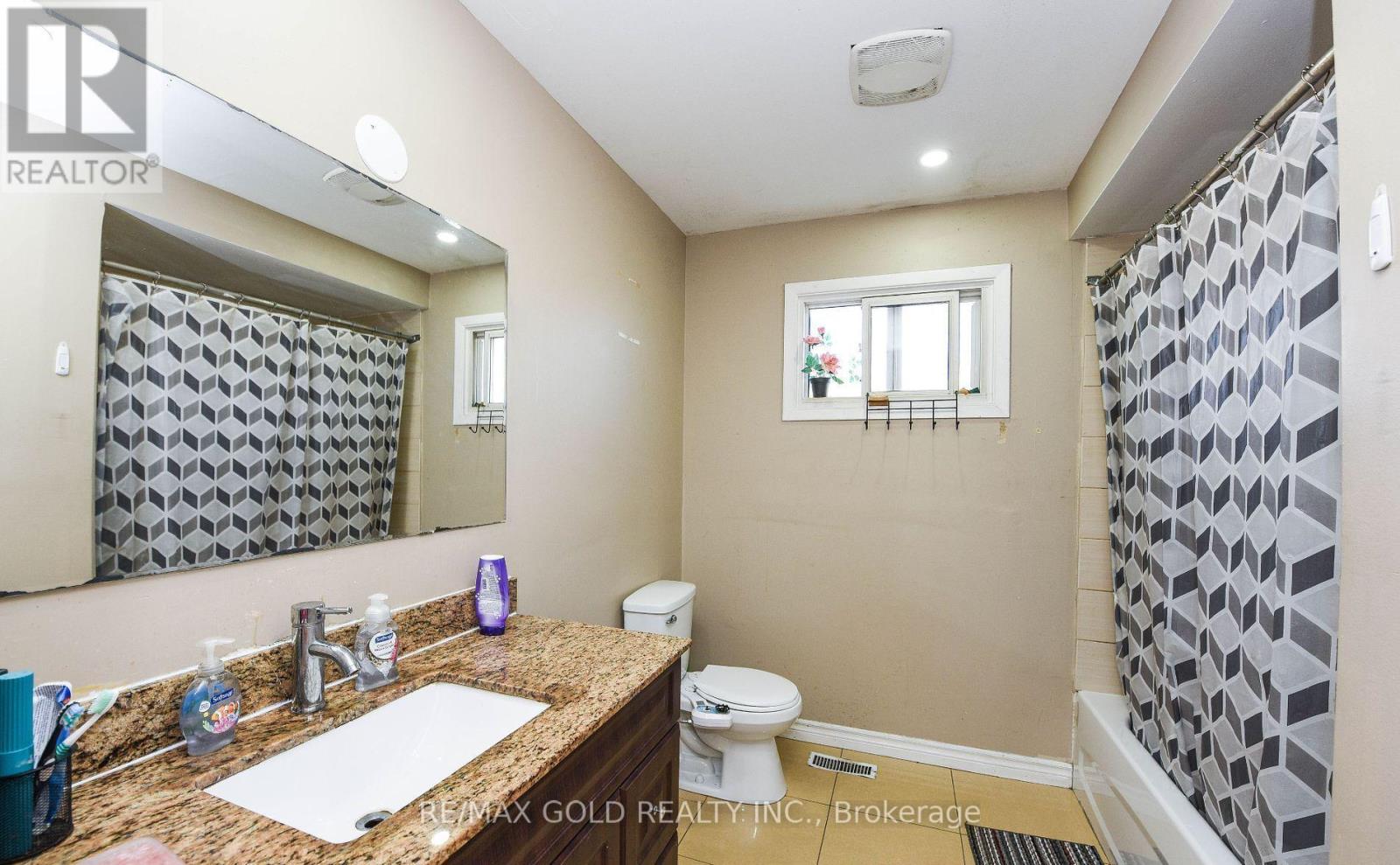 3630 Brandon Gate Drive, Mississauga, Ontario  L4T 3E5 - Photo 20 - W13687438