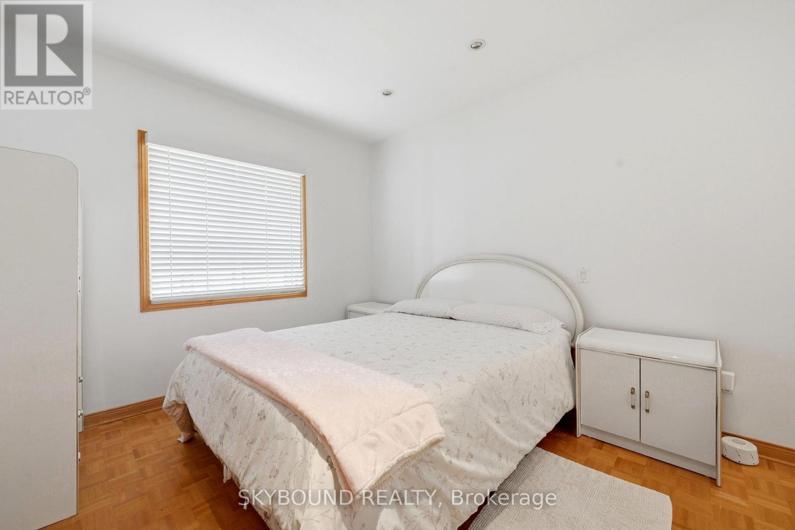 313 Silverthorn Avenue, Toronto, Ontario  M6N 3K5 - Photo 16 - W13687452