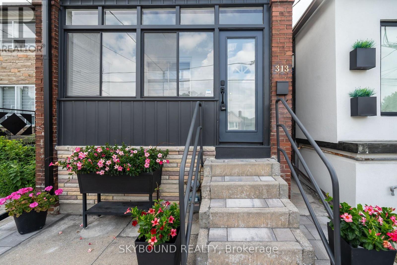 313 Silverthorn Avenue, Toronto, Ontario  M6N 3K5 - Photo 2 - W13687452
