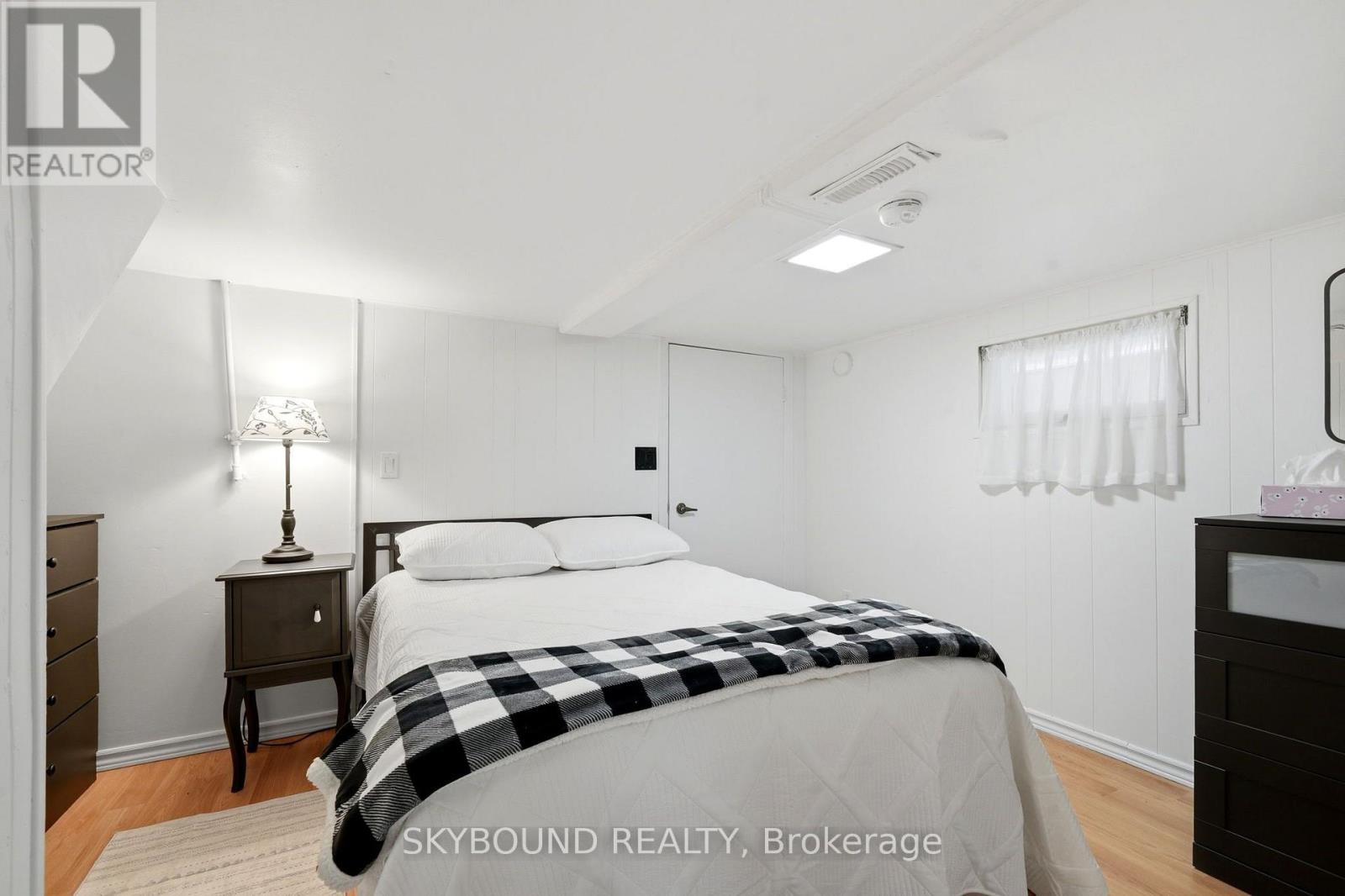 313 Silverthorn Avenue, Toronto, Ontario  M6N 3K5 - Photo 22 - W13687452