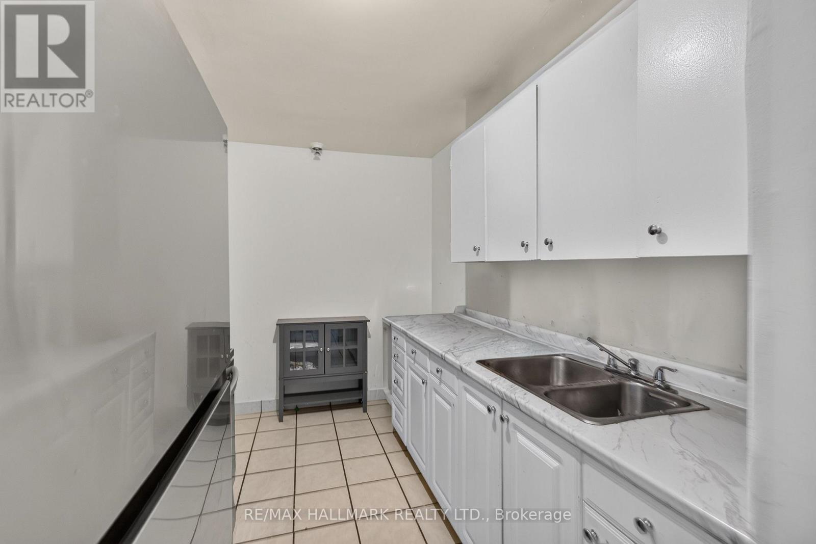 912 - 370 Dixon Road, Toronto, Ontario  M9R 1T2 - Photo 14 - W13687472