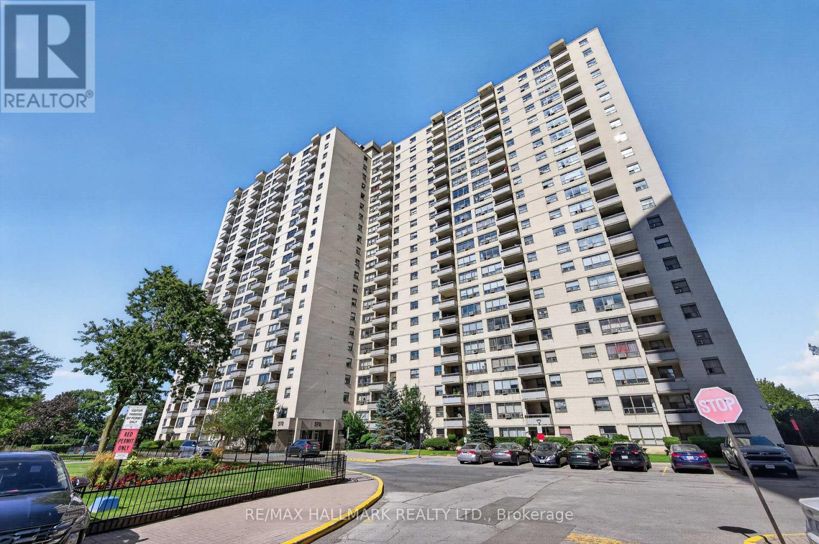 912 - 370 Dixon Road, Toronto, Ontario  M9R 1T2 - Photo 2 - W13687472