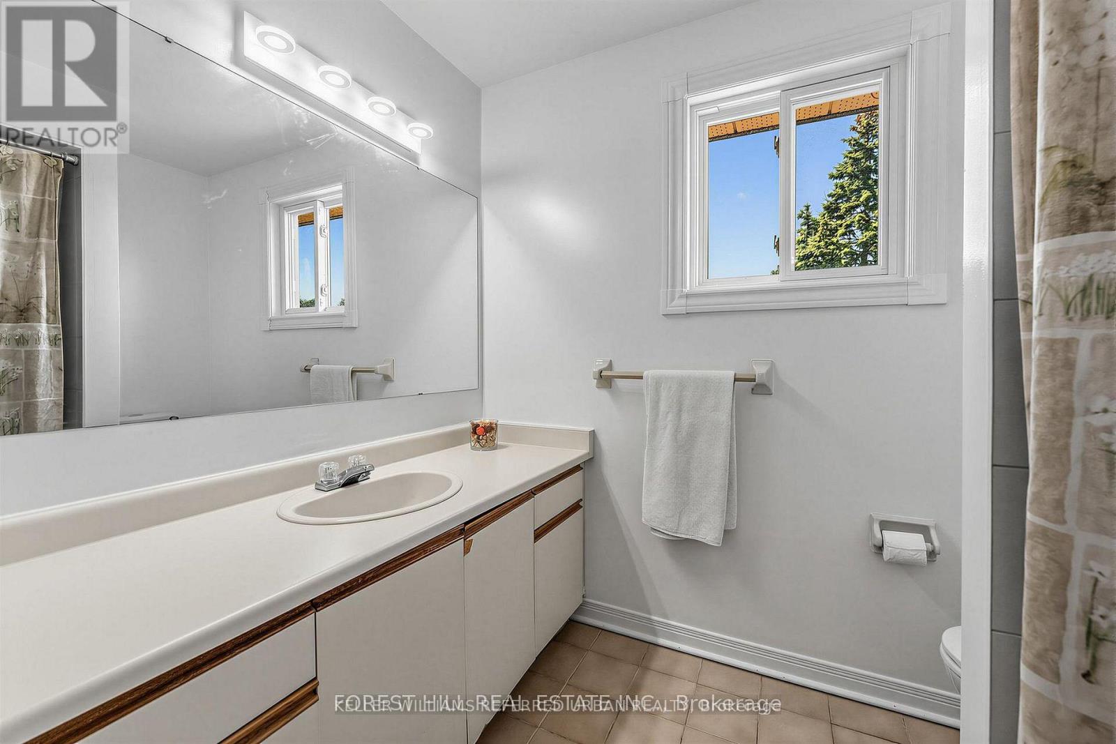 4129 Molly Avenue, Mississauga, Ontario  L4Z 1E3 - Photo 17 - W13687476