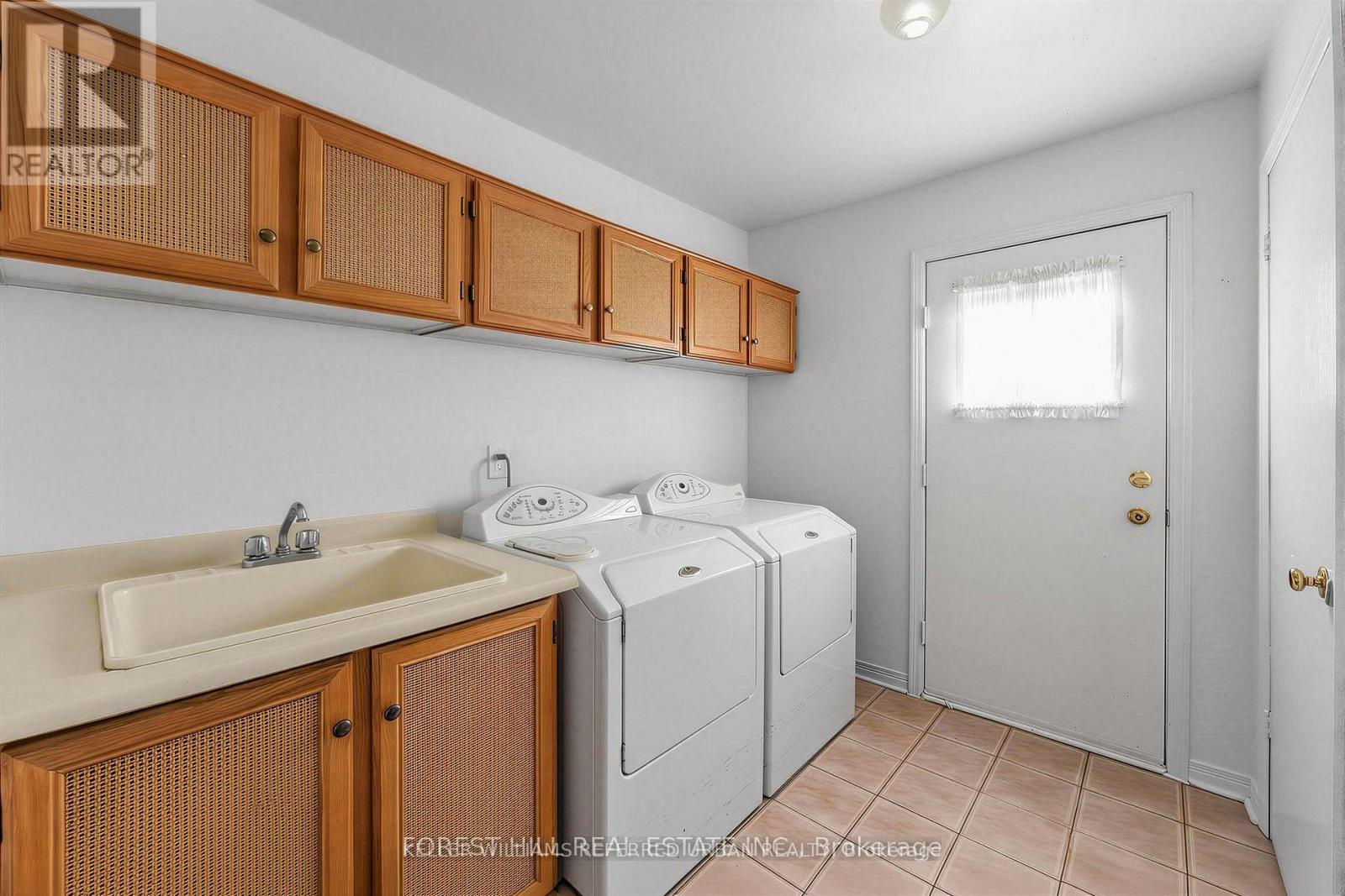 4129 Molly Avenue, Mississauga, Ontario  L4Z 1E3 - Photo 24 - W13687476