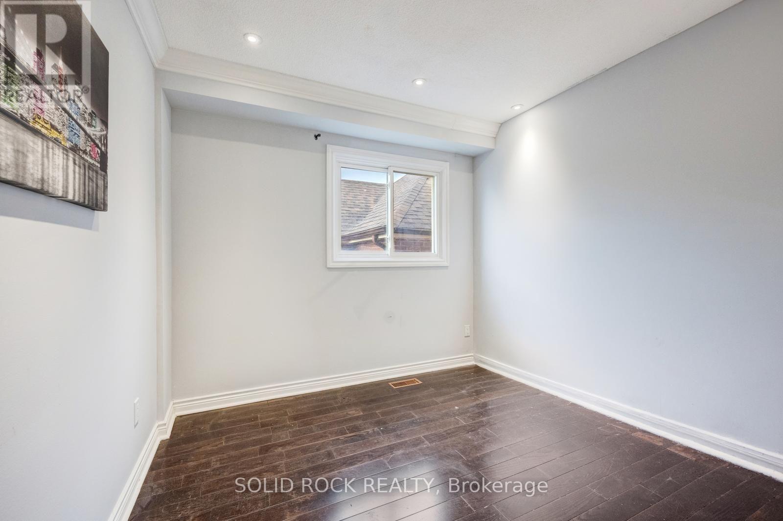 18 Maple Bush Avenue, Toronto, Ontario  M9N 1S6 - Photo 18 - W13687484