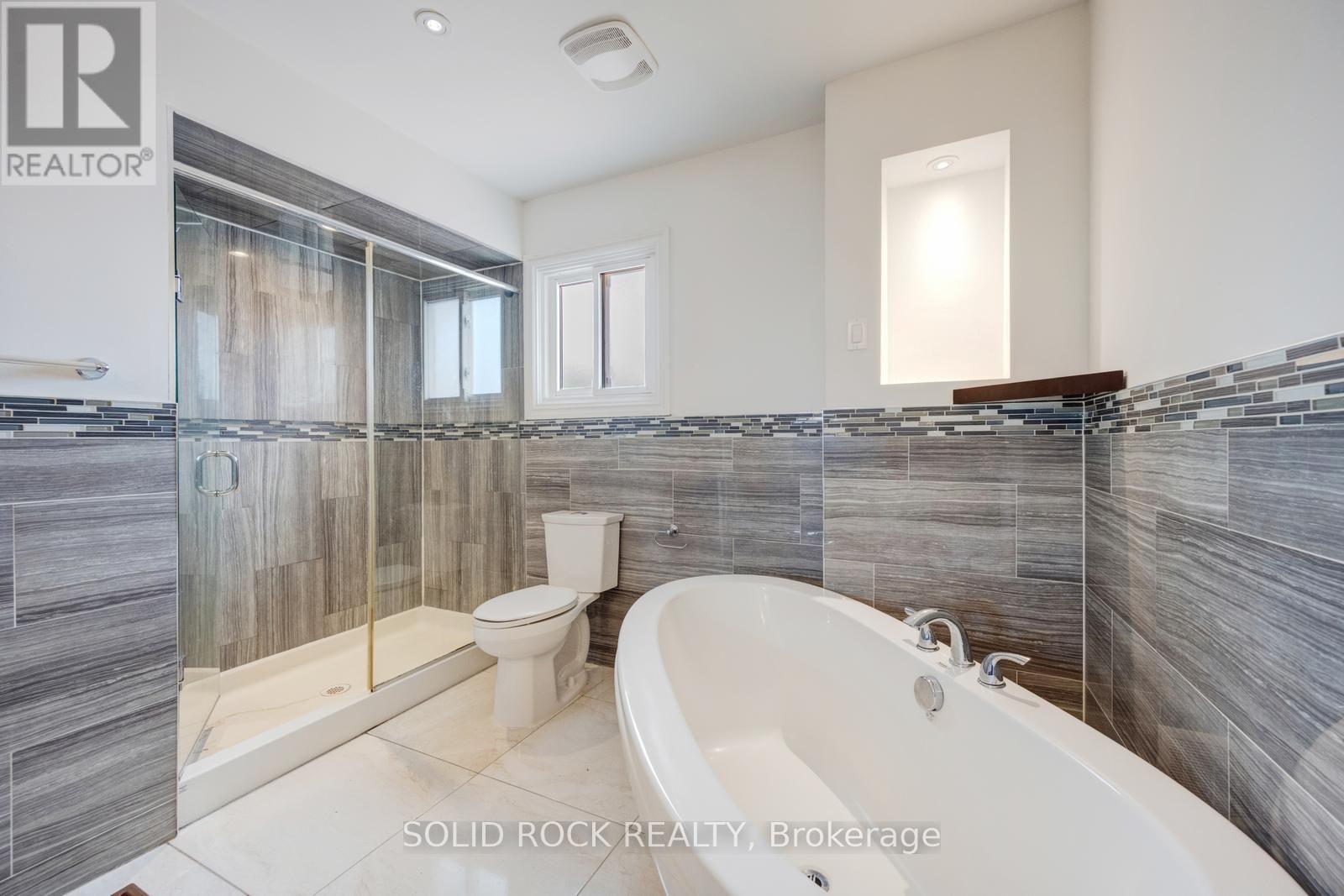 18 Maple Bush Avenue, Toronto, Ontario  M9N 1S6 - Photo 28 - W13687484