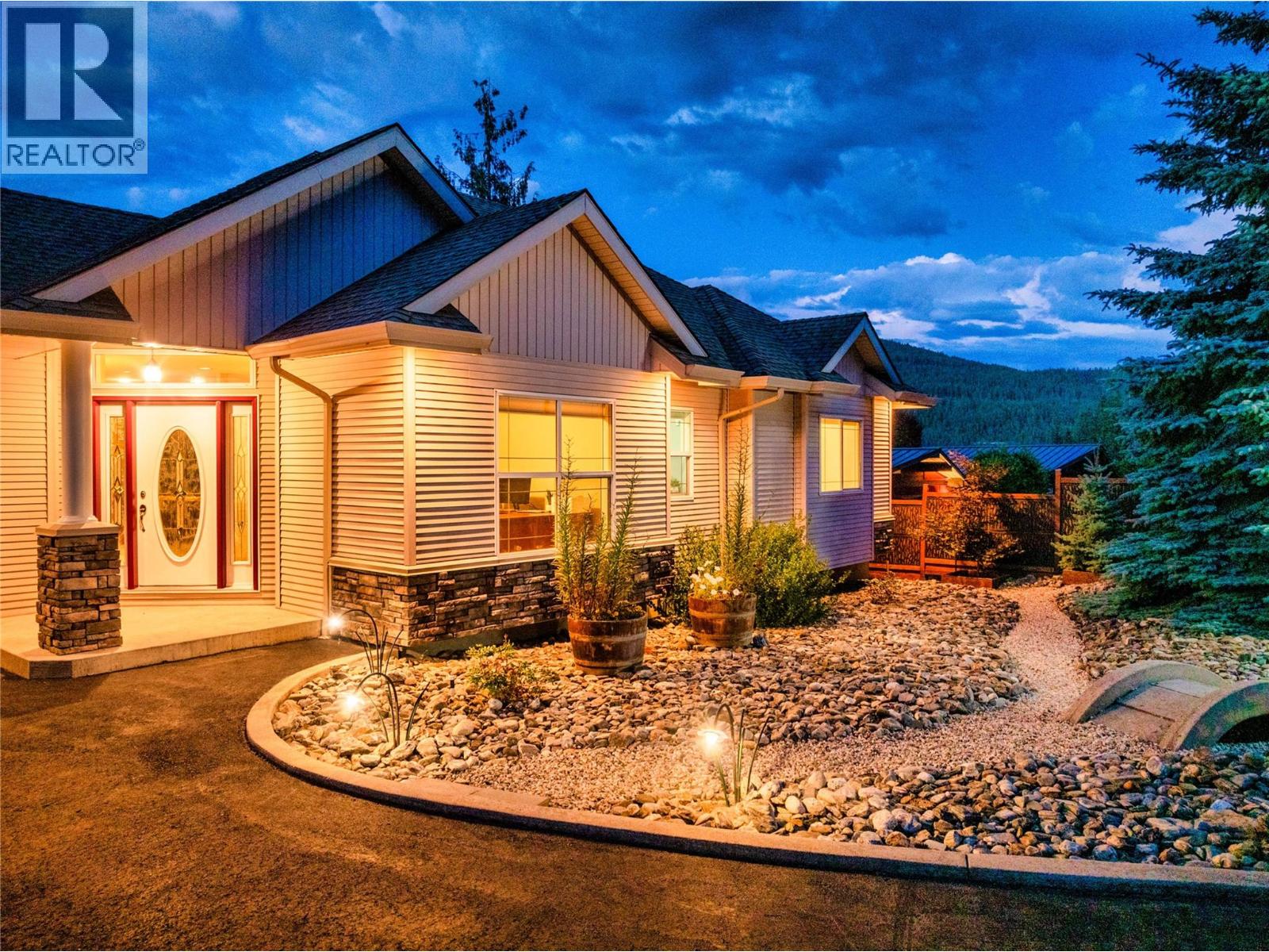 2459 Marine Place, Blind Bay, British Columbia  V0E 1H1 - Photo 5 - 10395414