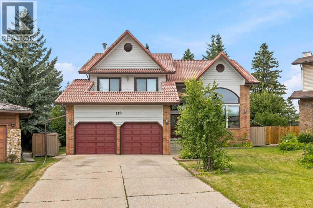 119 Strathbury Bay Sw, Calgary, Alberta  T3H 1N3 - Photo 1 - A2336449