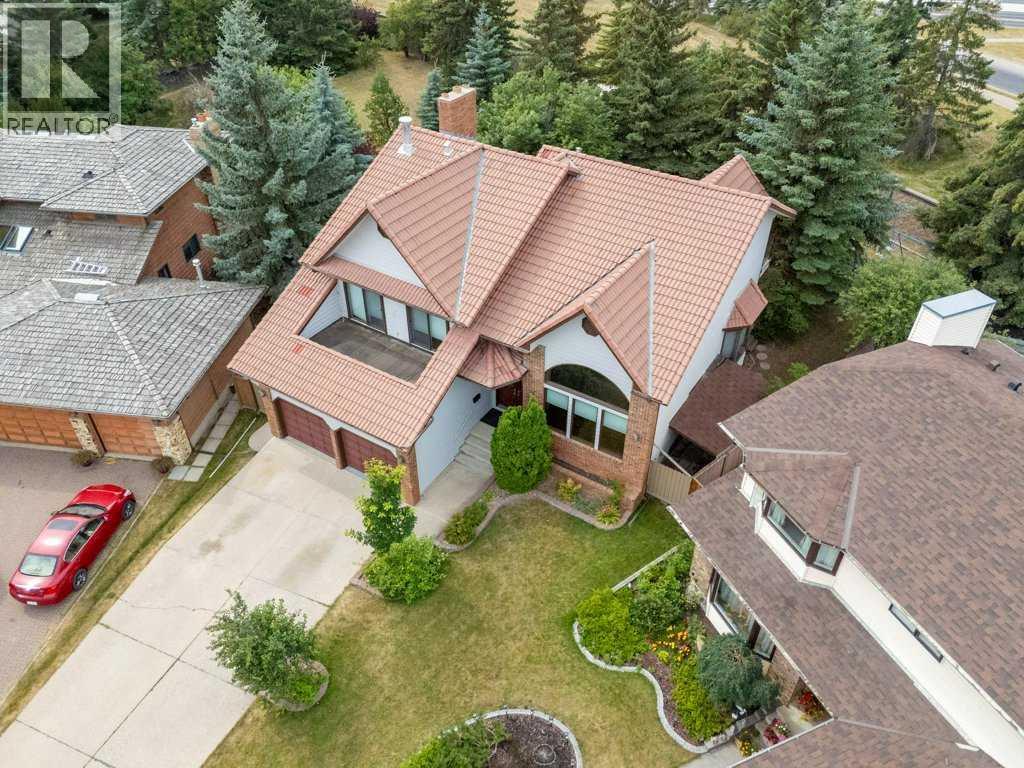 119 Strathbury Bay Sw, Calgary, Alberta  T3H 1N3 - Photo 37 - A2336449