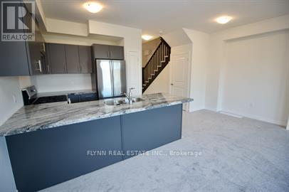 95 Pinot Crescent, Hamilton, Ontario  L8E 0J9 - Photo 4 - X13687274