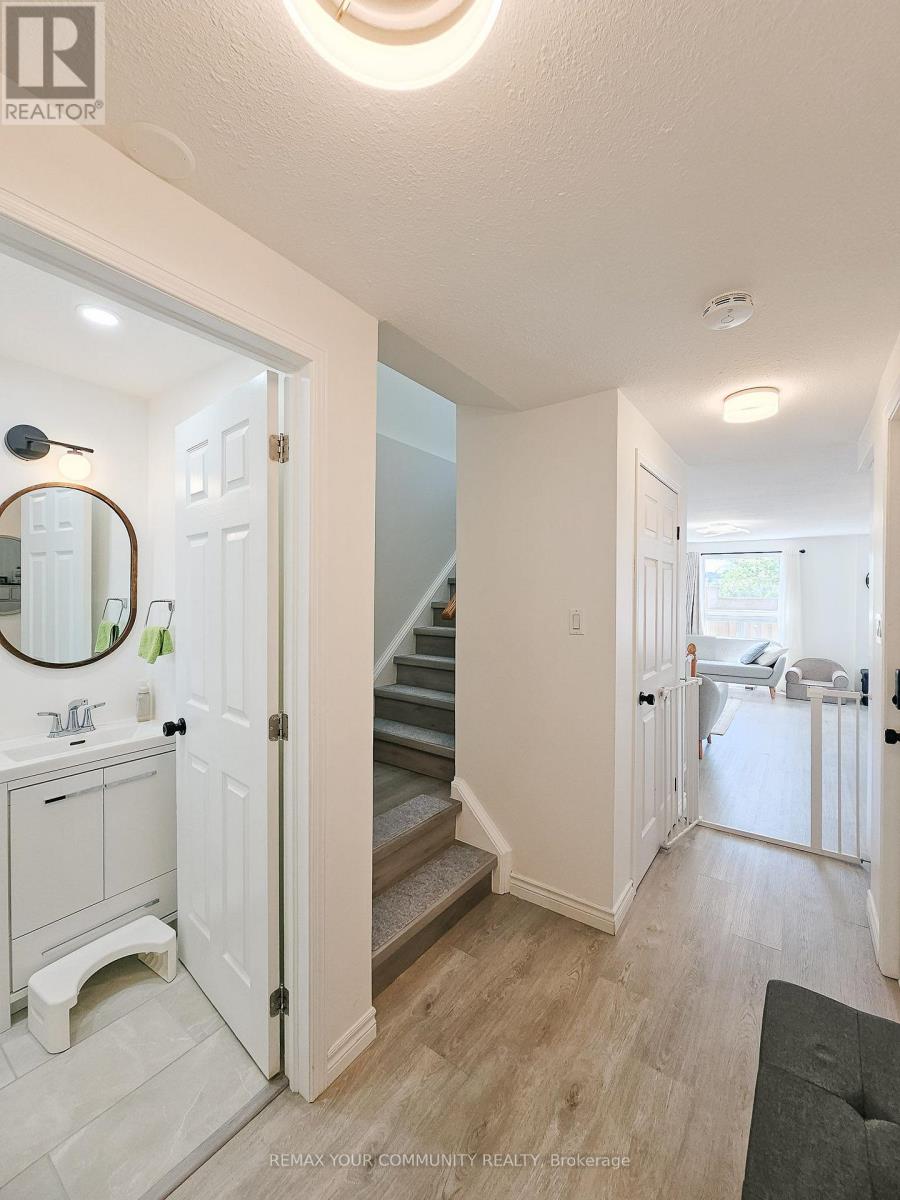 71 Highbrook Street, Kitchener, Ontario  N2E 3P3 - Photo 2 - X13687292